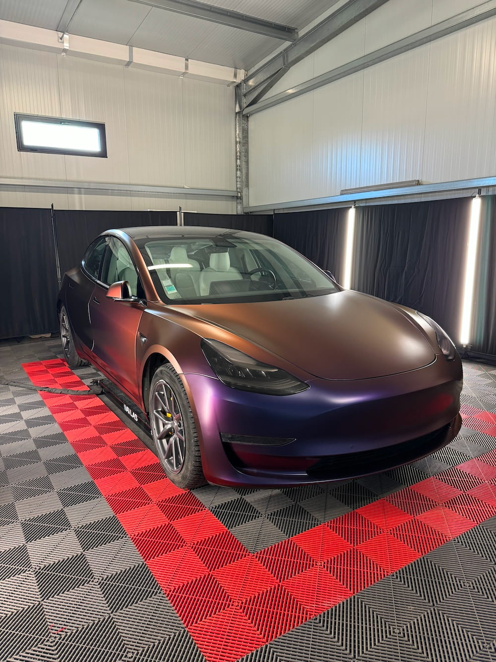 Tesla Model 3 Caméléon