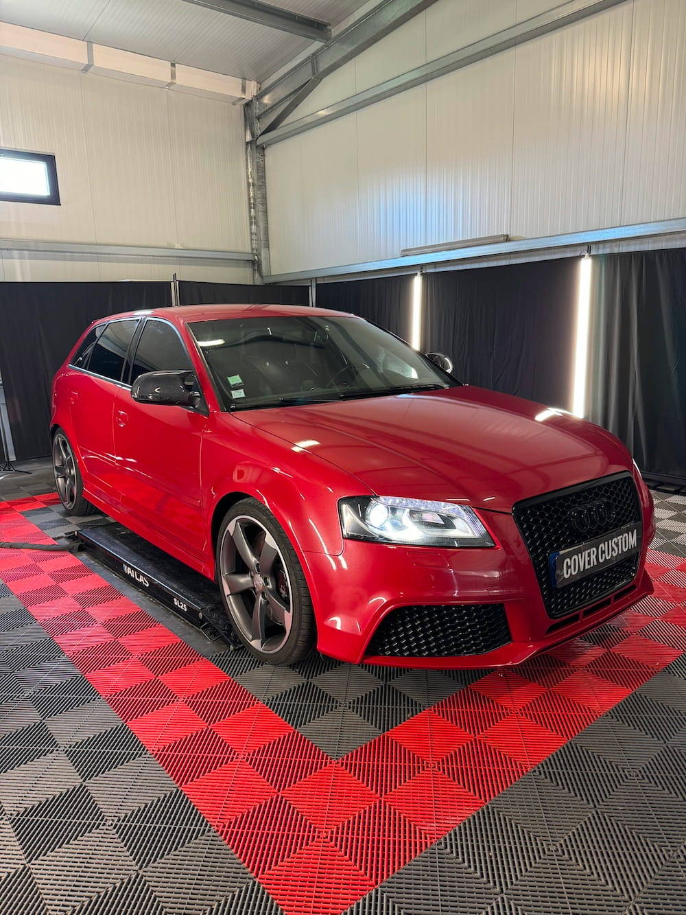 Audi RS3 Rouge Métallisé