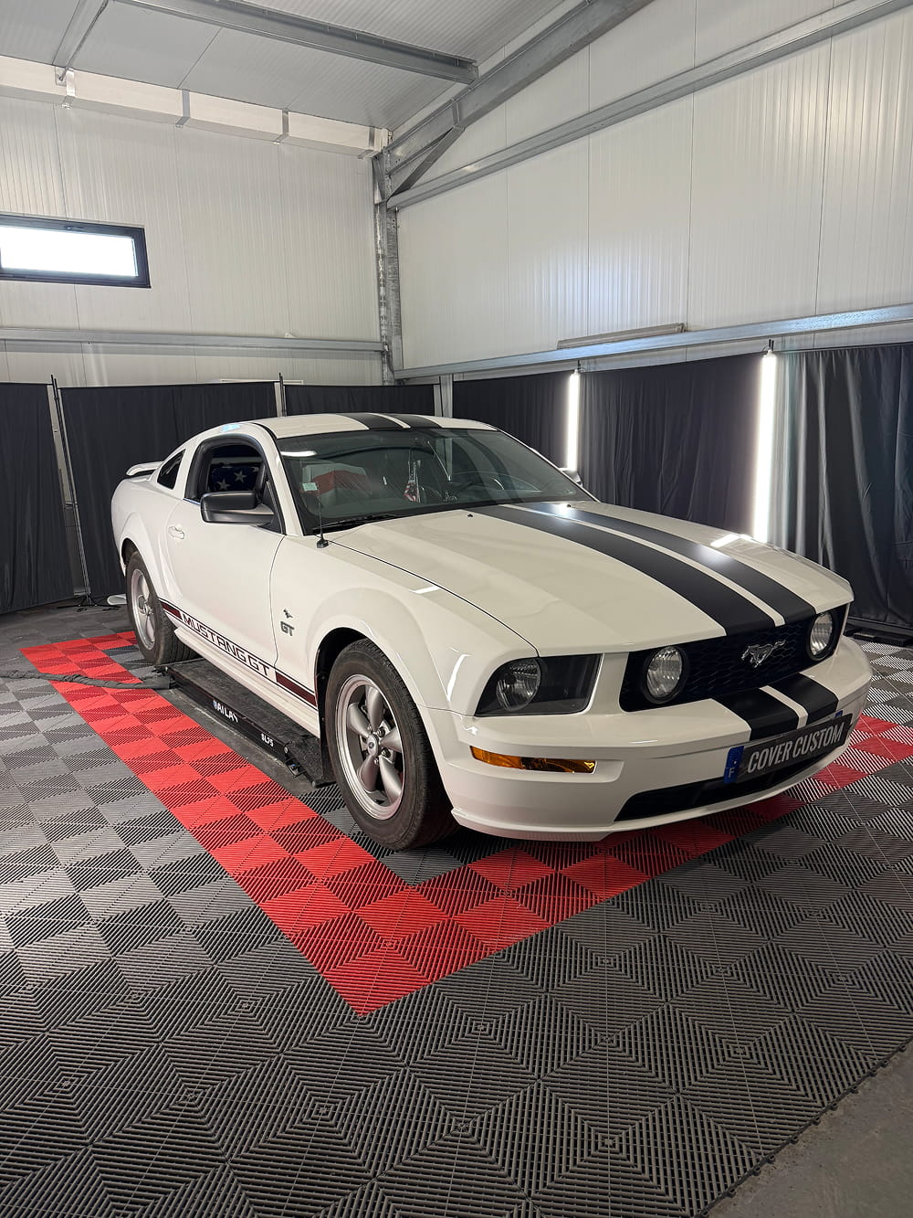 Ford Mustang Bandes Noires (Satin)