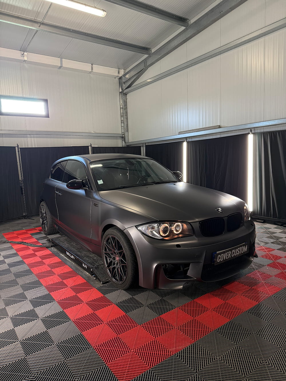 BMW Serie 1 Gris Satin
