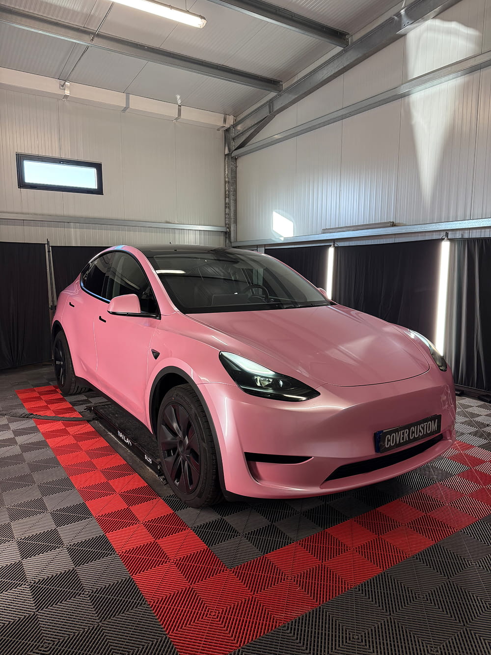 Tesla Model Y Rose Métallisé