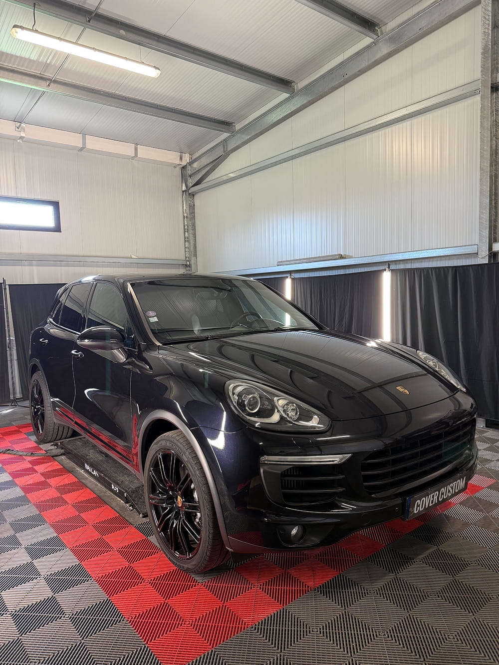 Dechromage Porsche Cayenne